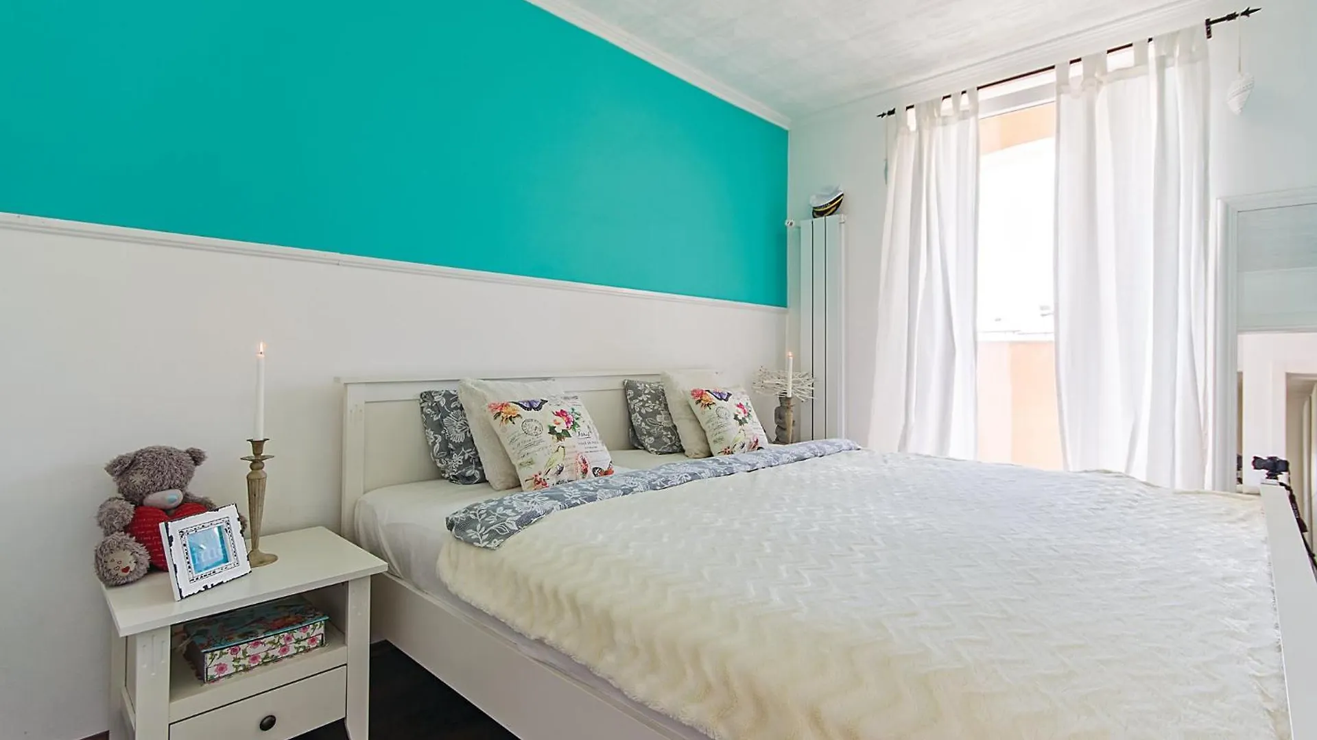 Holiday home 7 Bedroom Stunning Home In Liznjan