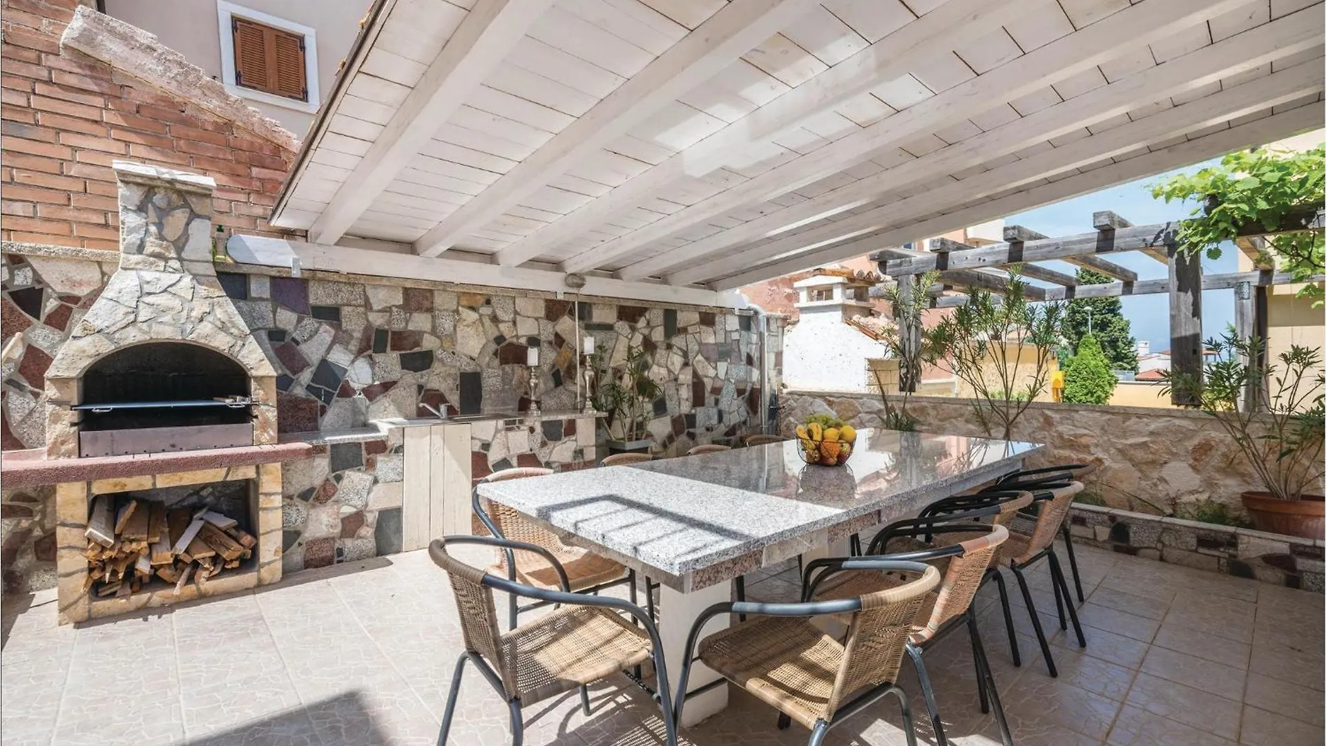7 Bedroom Stunning Home In Liznjan 0*,  Croatia